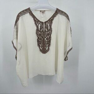 LAVISH OVERSIZED SHEER CREAM CROP TOP SIZE SMALL